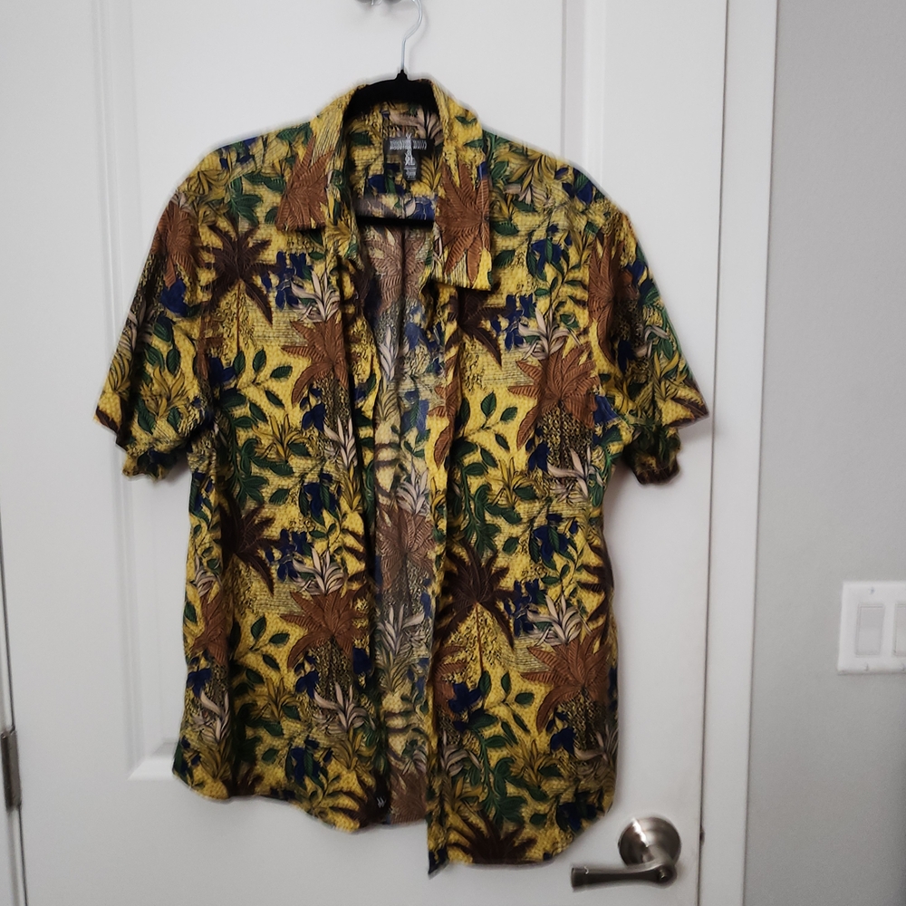 5/$30  Houston White Tropical Print Casual Button Down Shirt Size.xlarge